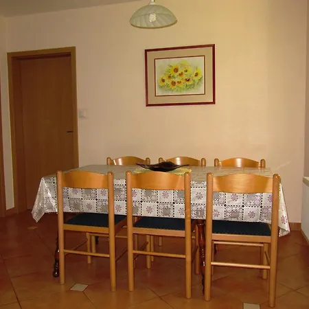 アパート Vintgar スロヴェンスカ・ビストリツァ